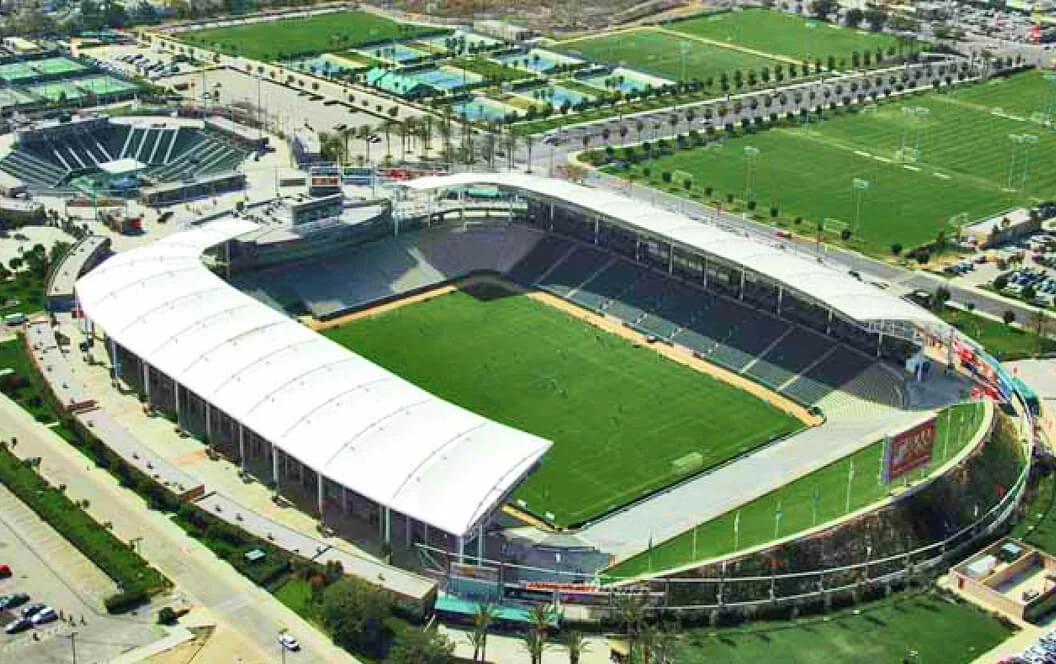 Main Stadium / South Bay Stadium