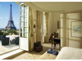 Stay at the best palace hotels and hand-picked luxury hotels throughout France